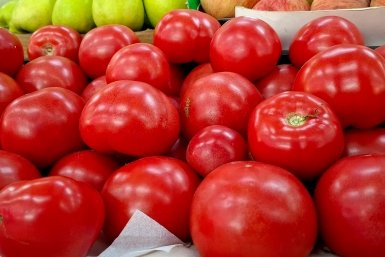 Вы будете в восторге: 3 лучших многоцветных сорта томата - урожай крупный и сладкий фото автора