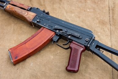 Автомат Калашникова Илья Аверьянов, ИА PrimaMedia