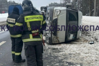 В Подмосковье спасатели вытащили водителя из перевернувшейся ГАЗели Telegram / ГКУ МО &quotМособлпожспас&quot