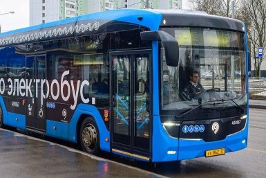 Новые электробусы выходят на маршруты в четырех районах Москвы https://www.mos.ru