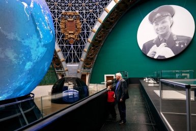 В &quotМосфото&quot опубликовали эксклюзивные кадры с космонавтом Федором Юрчихиным https://www.mos.ru