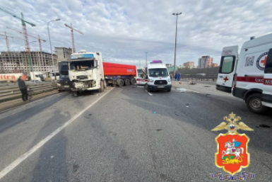 ДТП с грузовиком ГУ МВД России по Московской области.