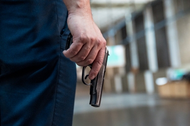 Полиция, оружие, пистолет, криминал, преступление Илья Аверьянов, ИА PrimaMedia