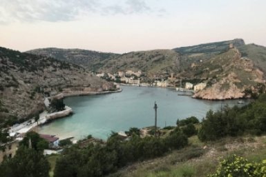 Не Ялта, не Судак: ушлые туристы едут на этот курорт Крыма - отдых как за границей