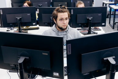 Четырем известным вузам в России объявили предостережение