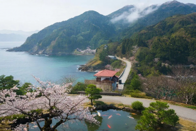 Ни Турция, ни Египет: 5 мест-табу, куда женщинам вход закрыт в 2026 году - их не увидеть своими глазами