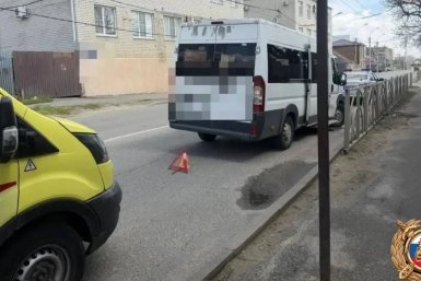 Ставропольчанка упала и ударилась головой из-за резкого торможения маршрутки Госавтоинспекция Ставрополья