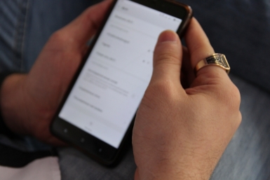 Россиянам за границей вернули доступ к госуслугам и банкам