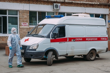 До 128 тысяч за коллегу: как поддерживают "скорую" в Подмосковье