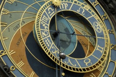 Неприступная крепость: к этим 4 знакам зодиака невозможно подступиться - чувства под надежным замком