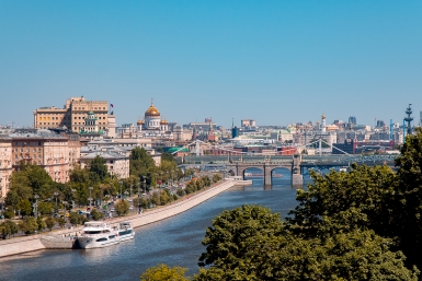 Экстремальная жара отступает: Москва встречает грозы и прохладу