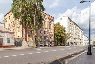Два помещения под бизнес выставлены на торги в Басманном районе
