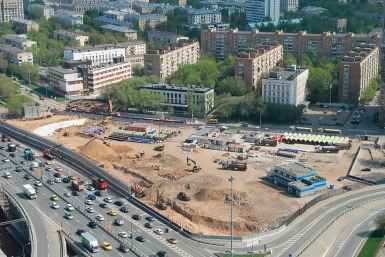На торги выставлен почти 1 га земли под небоскреб в 405 метров рядом с "Москва-Сити"