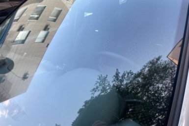 Лобовое стекло больше не бликует на солнце: 1 трюк с копеечным нашатырем - идеальный обзор и никаких разводов в июне ИА SevastopolMedia