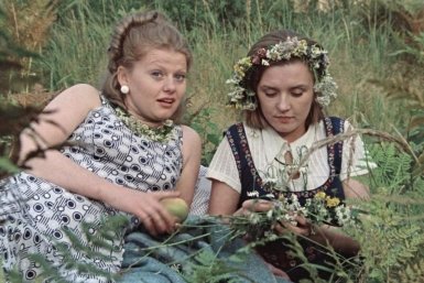 Угадаете советский фильм по летнему кадру? Проверьте себя прямо сейчас Кадр из фильма &quotМосква слезам не верит&quot (18+)