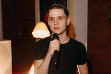 Ваня Дмитриенко извинился после скандала с голосом певицы Ли в "Лужниках"