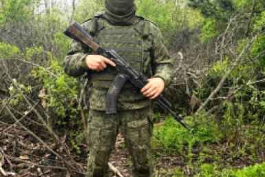 Гвардии младший сержант Максим Жеребцов Восточный военный округ