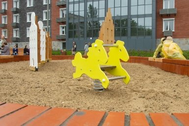 В Вешняках благоустраивают дворы с детскими и спортивными зонами