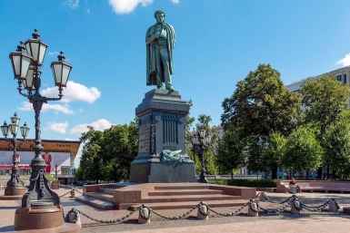 Москвичи 28 августа решат судьбу памятника Пушкину