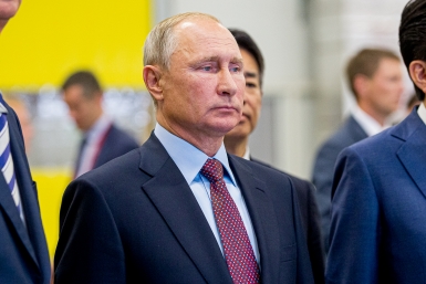 Путин обсудит с Собяниным жалобы на обучение после 9 класса