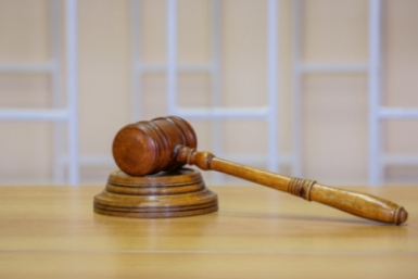 Суд взыскал с обманувших Долину мошенников более 114 млн рублей