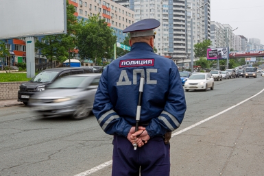 Три люксовые иномарки столкнулись на западе Москвы