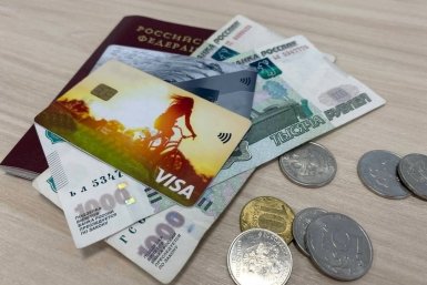 После 1 октября крупные банки отключат часть карт – как проверить свою