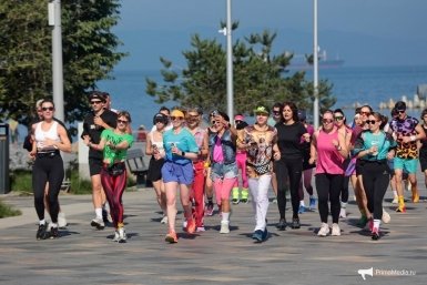 Забег в ретро-стиле во Владивостоке ИА PrimaMedia