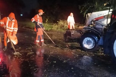 В Севастополе устраняют последствия непогоды Соцсети М. Развожаева