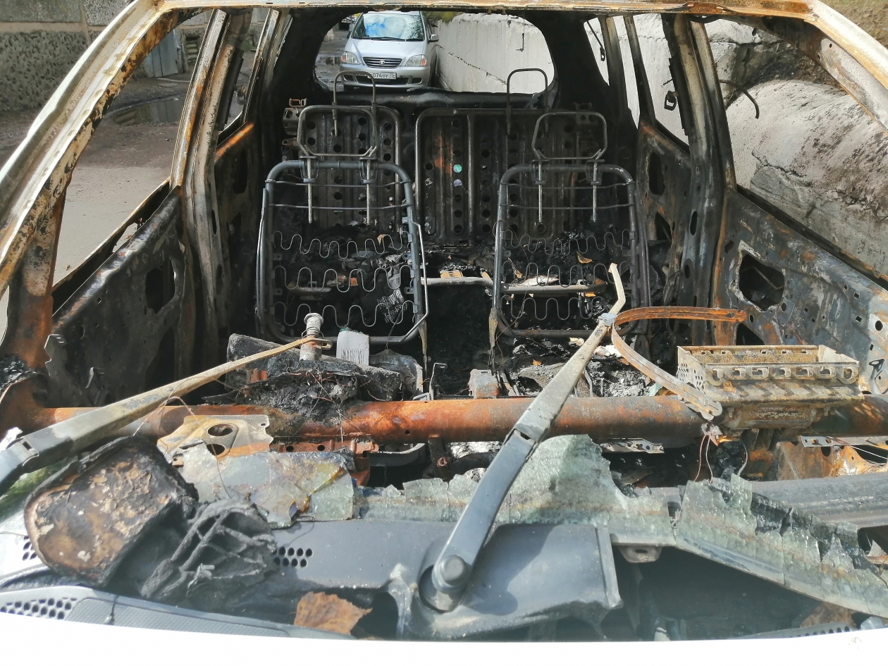 Сгоревшая машина Абрамченко Анета, ИА ChitaMedia