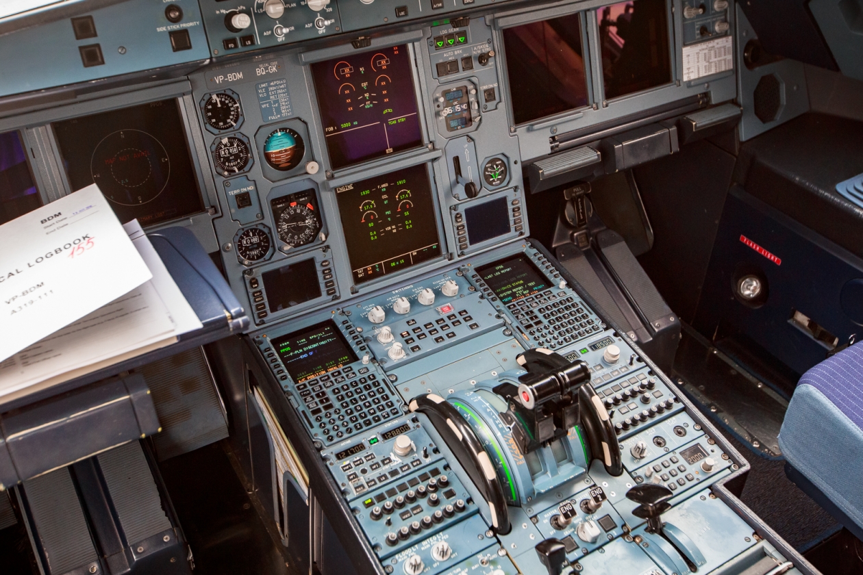 самолет полет пассажир рейс задержка ожидание перелет авиация салон кресло Илья Аверьянов, ИА PrimaMedia