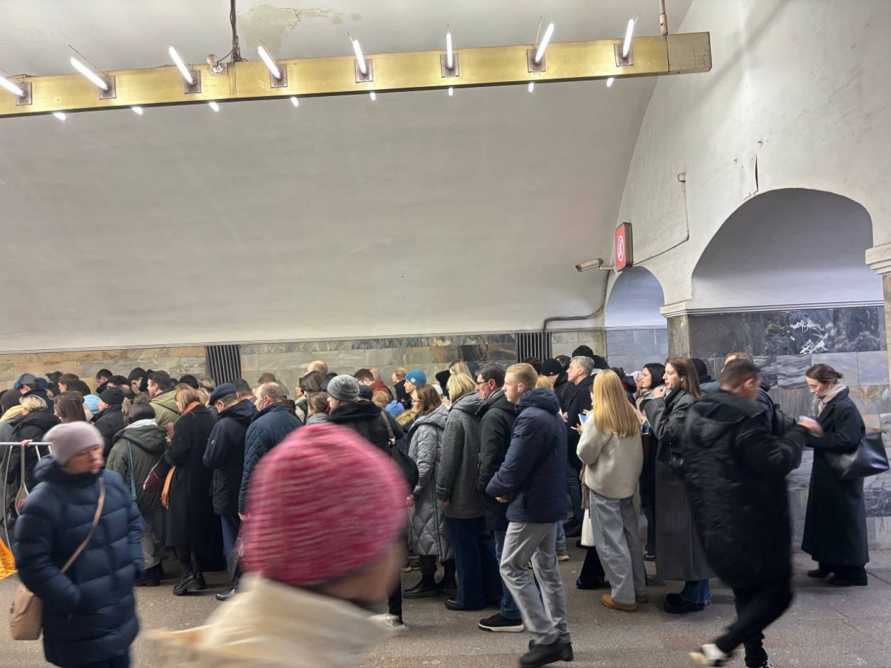 В метро Москвы коллапс из-за снегопада ИА StolicaMedia