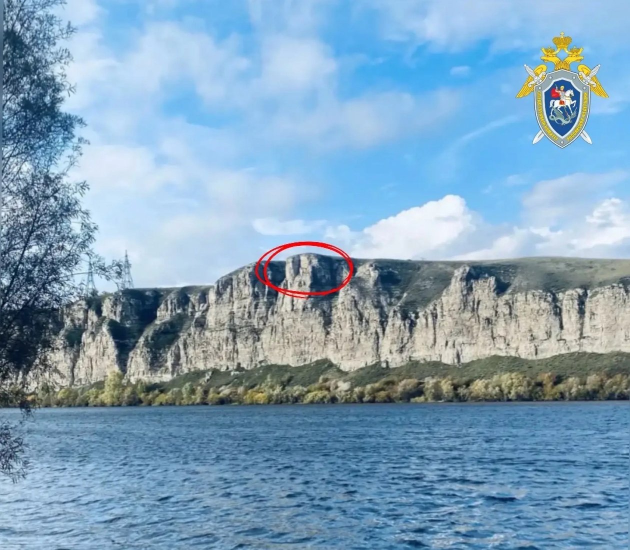 Студентка погибла во время фотосессии на краю скалы в Иркутской области Пресс-служба Следственного управления Следственного комитета Российской Федерации по Иркутской области