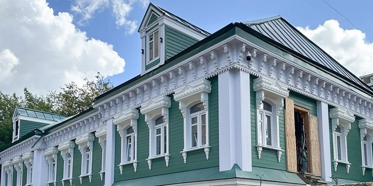 На фасаде доме купца Виноградова во 2-м Крутицком переулке восстановили исторический декор https://www.mos.ru/