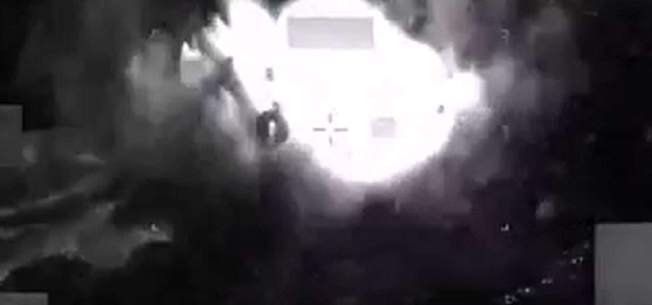 Момент удара скрин из видео