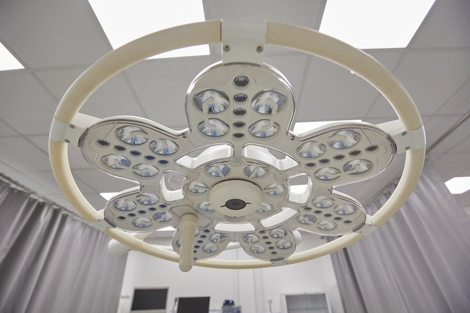 Врачи, врачи студенты, медицина, медицинский институт, больница, операция Дмитрий Осипчук, ИА PrimaMedia.ru