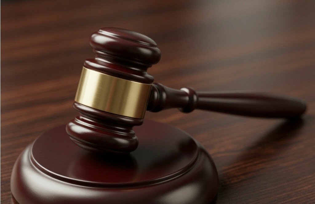суд сгенерировано нейросетью